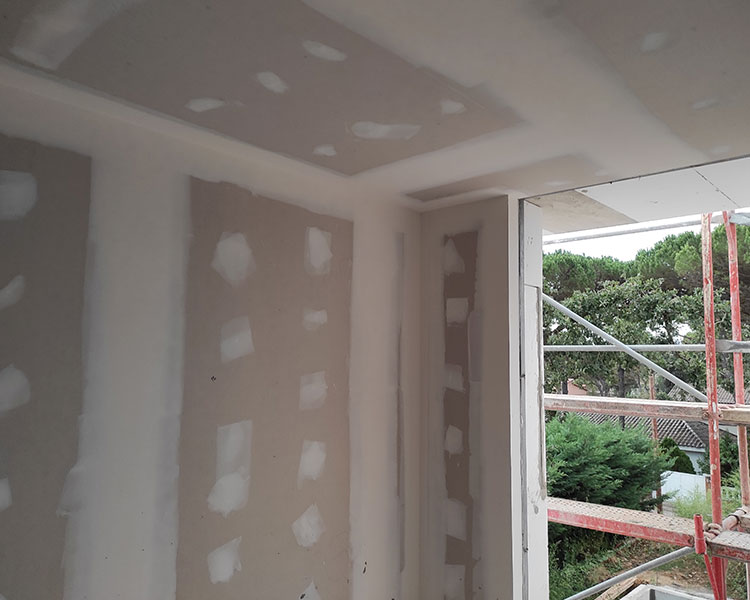 Obra de una Vivienda unifamiliar aislada en Vidreres