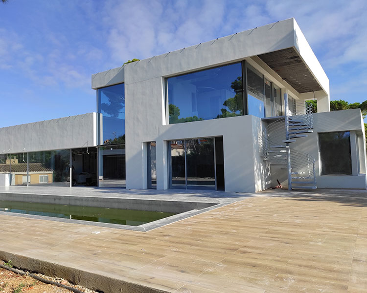 Obra una vivienda unifamiliar aislada en Calonge